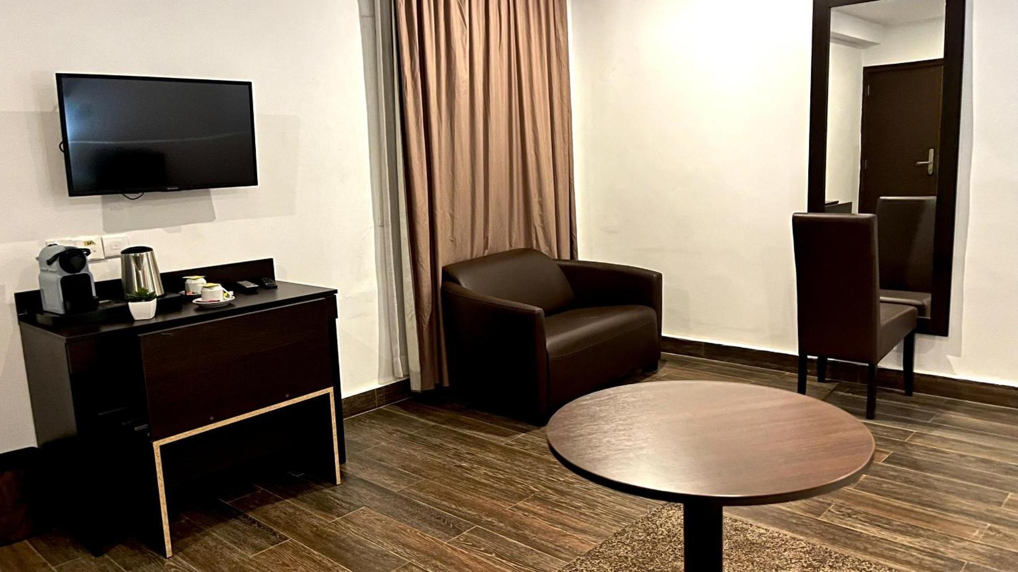 Quatre Saisons Hotell Nouakchott Eksteriør bilde